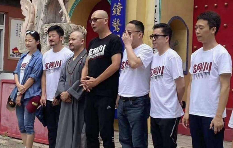 张译|吴京问张译：我找你拍电影，给多少片酬？张译用手比了个“1”