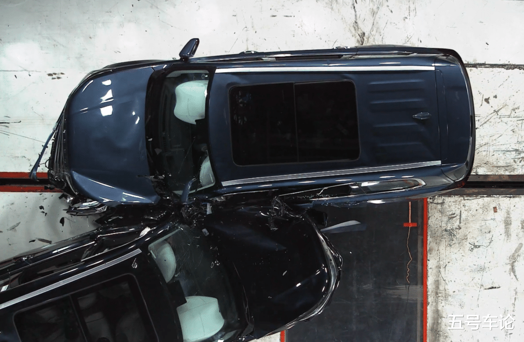 奇瑞 我亲眼看到了一场时速128公里的车祸...