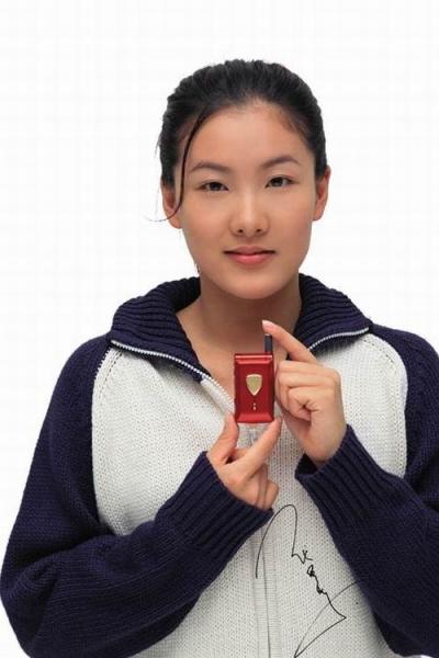 马思纯|伏明霞一句无意话就让他花100亿买下医院，富商为何都偏爱体育女？