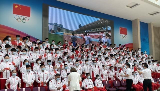 憨爸爸育儿|挑战！东京奥组委喊话：开幕将超越2008北京，点火仪式令世界啧舌