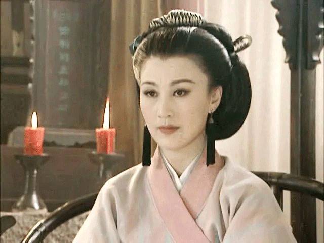 长月烬明|《笑傲江湖》4大美人现状不一，52岁许晴仍单身，“小师妹”当妈