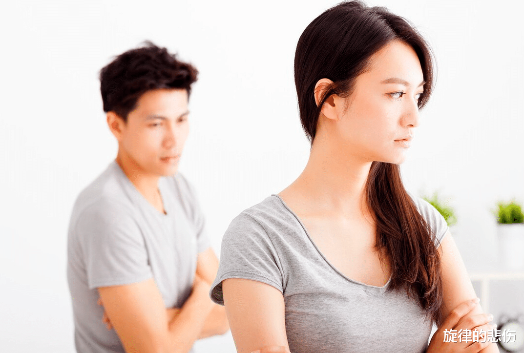 旋律的悲伤|领证一个月后，老公把我们的买房款借给了他哥，我马上跟他离婚了