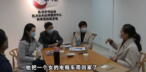 戏虹星 杭州一女子被“白嫖”10年, 遭抛弃后仍对渣男念念不忘