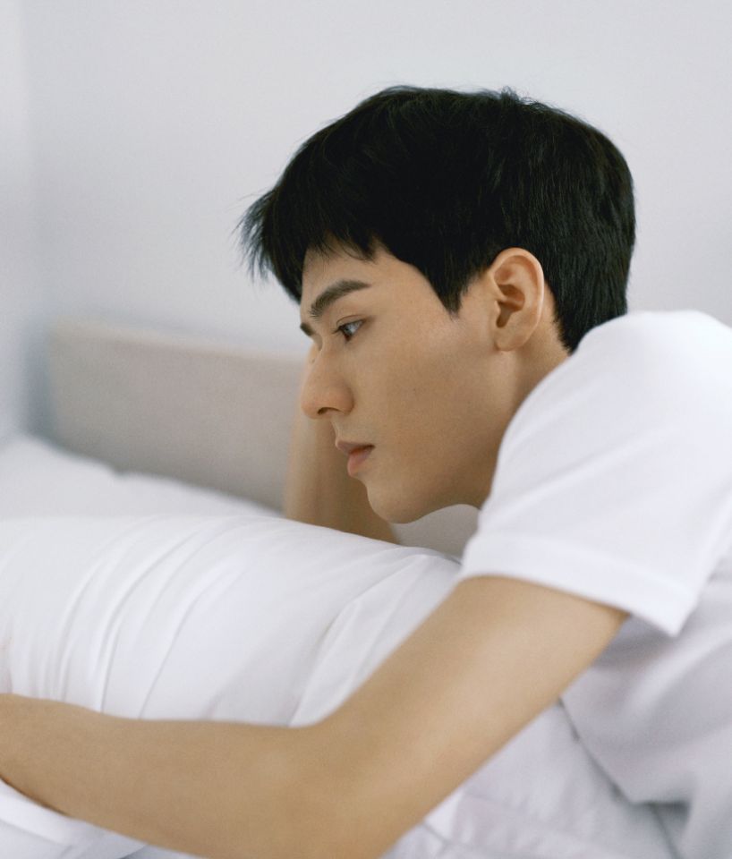 龚俊|周雨彤直言，女星不愿意和龚俊拍吻戏，原来宋伊人没有说谎