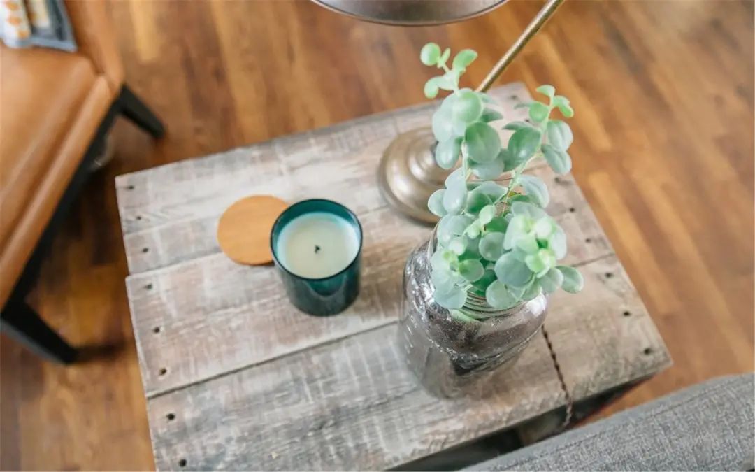 hr|姑娘，可怕的不是一穷二白，而是你甘于堕落