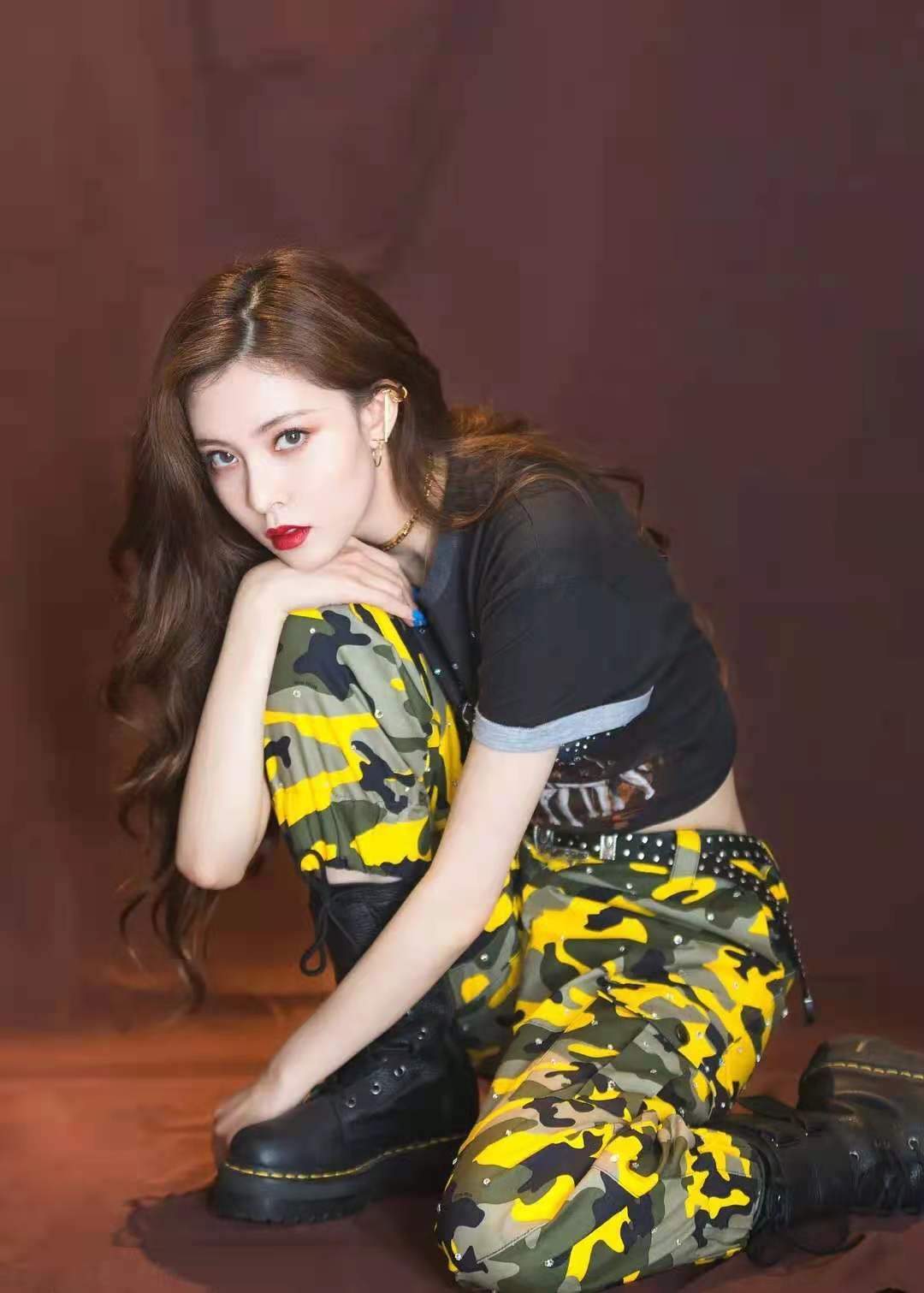 吴亦凡|这女星又漂亮又丑，曾被前男友戴绿帽，穿一身绿讽刺回击