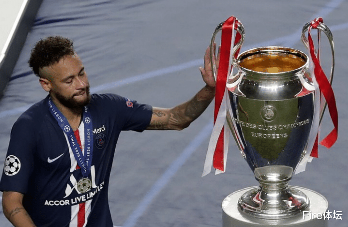 内马尔|凌晨5点！内马尔做出重要决定，引得球迷嘘声四起: 白白浪费天赋