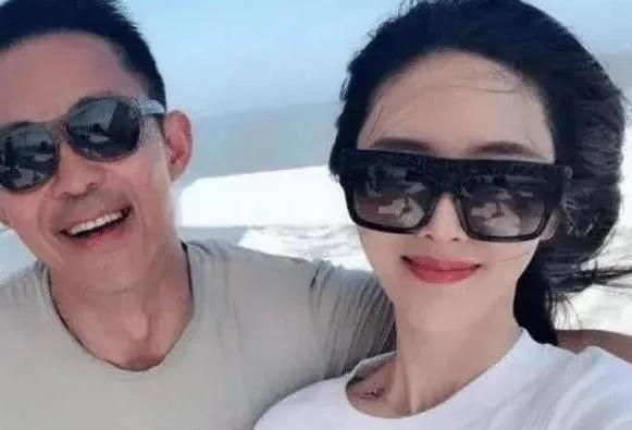 侯勇|三个妻子一个情人，房子越换越大，老婆越换越小，侯勇真是不简单