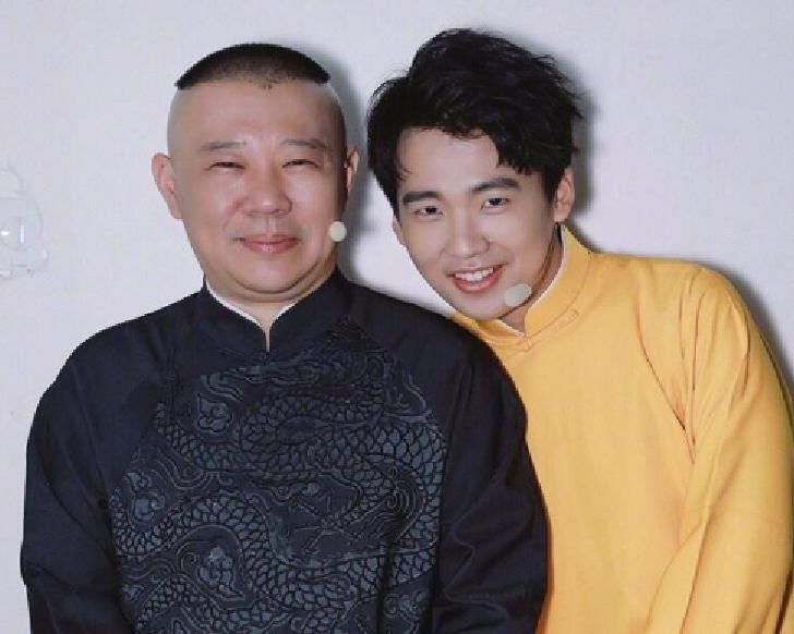 郭麒麟|郭麒麟的家教绝了！打球被张翰伤到脚疼出猪叫声，开口一句话真涨粉