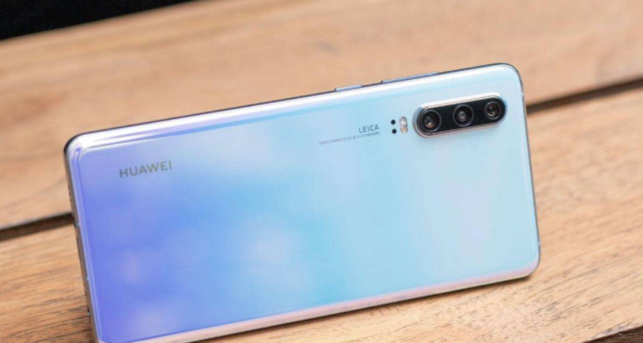 ai|华为 P30 Pro 相机使用 AI 技术，为拍摄月亮增加细节是合理的吗？