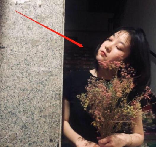 邵雨轩|邵雨轩“背后”的女人，样貌还是被扒出来了，网友：不露脸真可惜