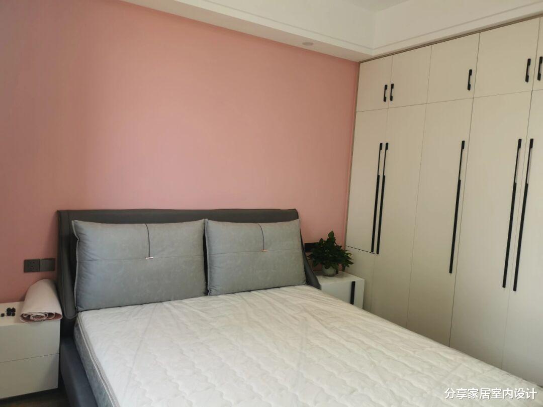 赶在国庆前帮父母装修完工，家具进场打扫干净很舒适，全屋很满意