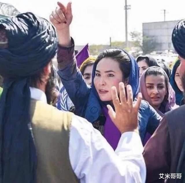 艾米哥哥|阿富汗女性的服饰很美,多姿多彩,不应该只有一个黑色