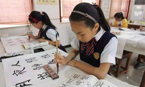 舜网 女儿被罚写“罗”字，妈妈看完不淡定了，网友：这字怕不是有灵魂？