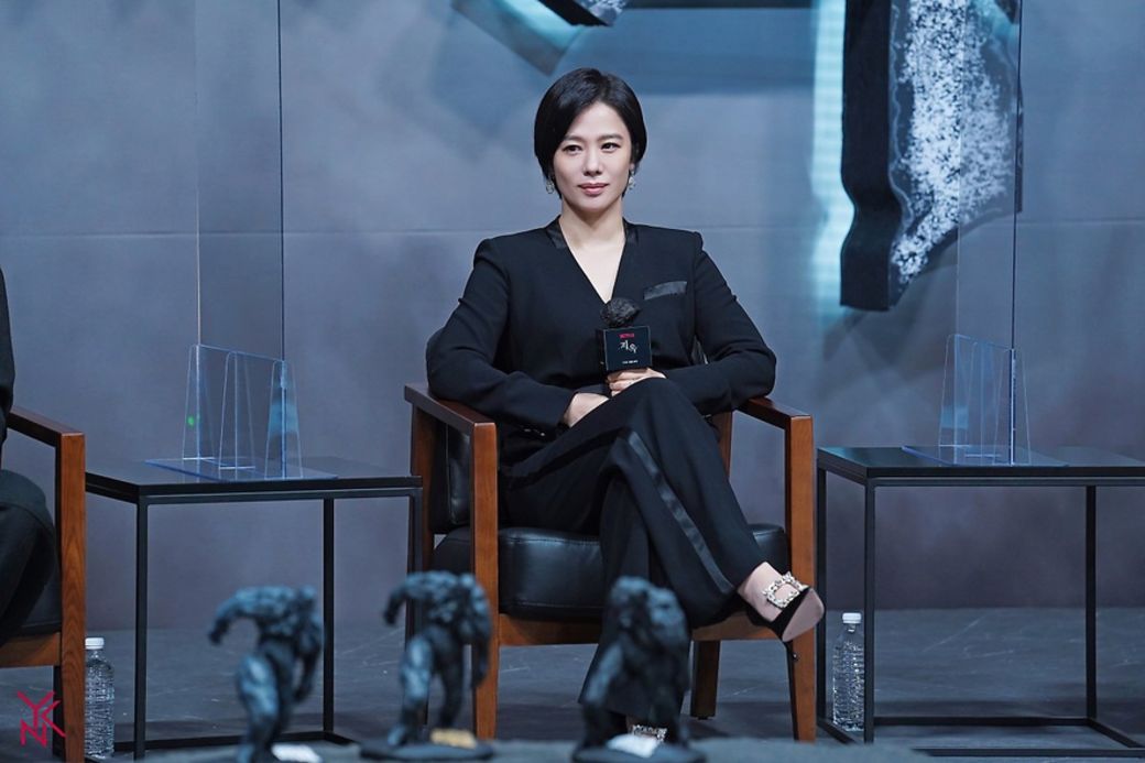 杜海涛|《地狱公使》金贤珠形象知性是44岁的美魔女、更是苏志燮唯一承认的前女友！