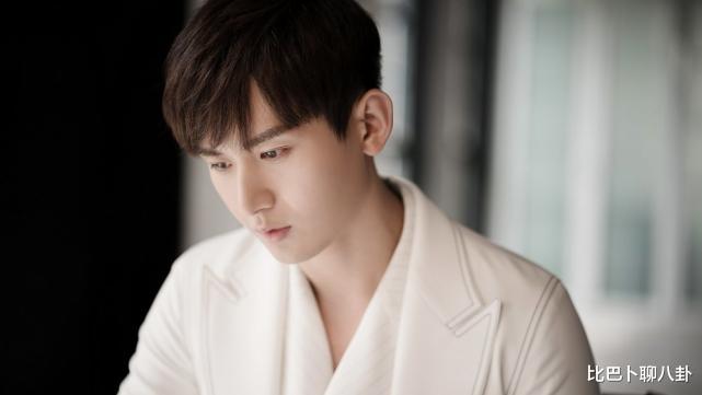 杨紫|杨紫接大剧，虐心三世不忍直视，看到合作男主后：观众眼睛还要吗