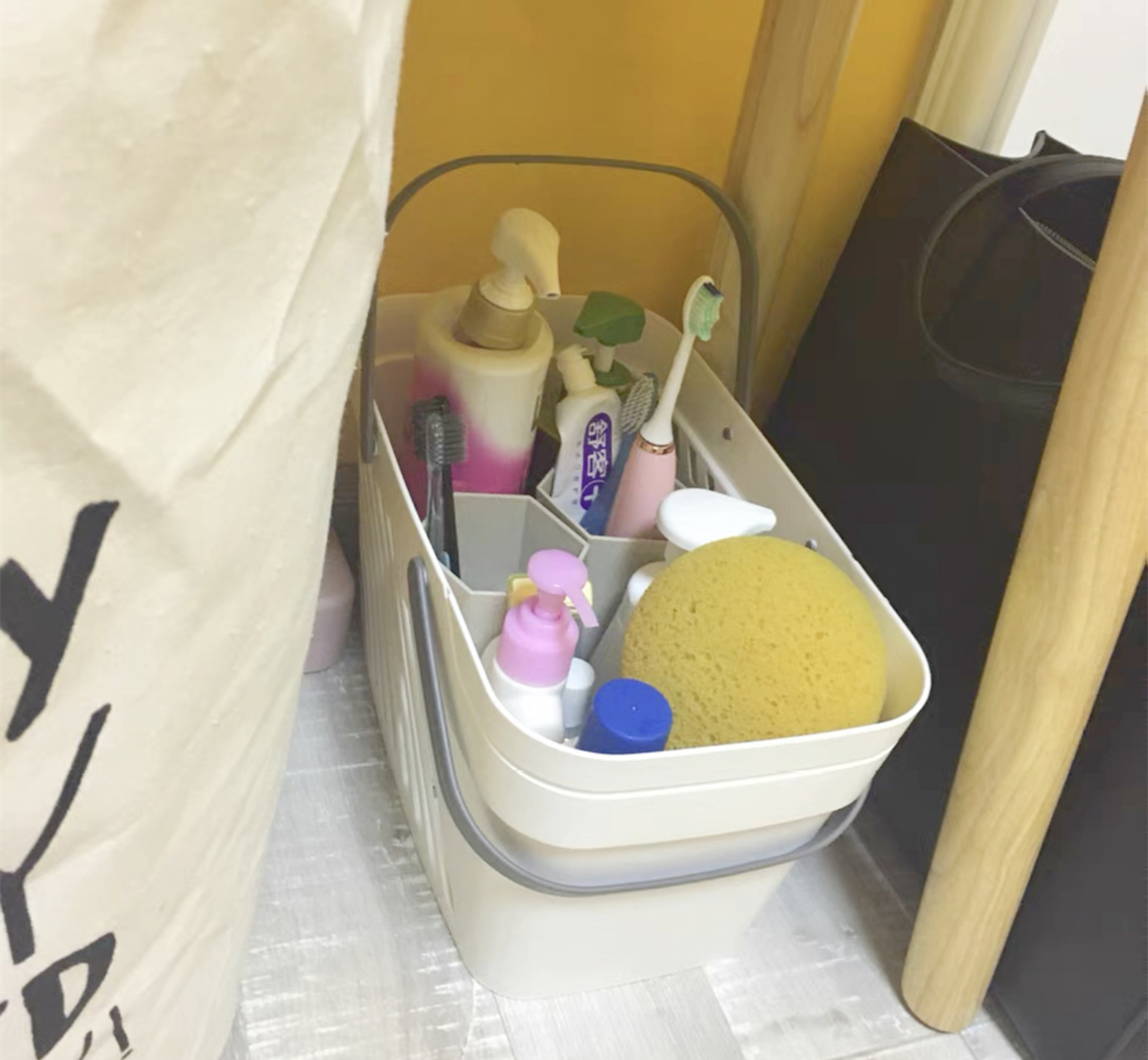 宿舍|大学宿舍里的12个物件，有3件以上，你就是舍友眼里的“弄潮儿”