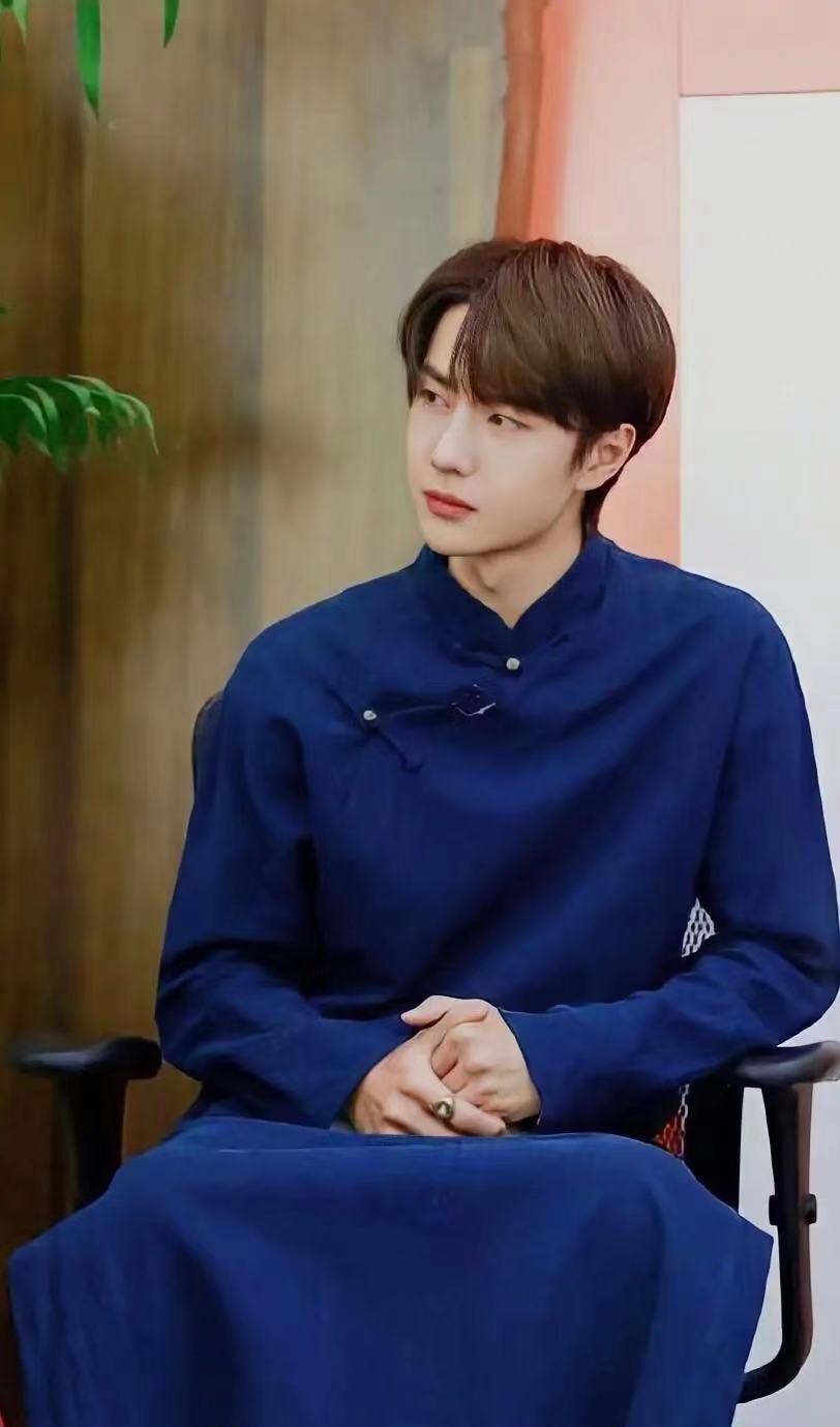 德云社|粉王一博相当于粉了一个团：粉丝好忙呀！