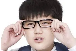 近视|眼睛近视多少度会失明？