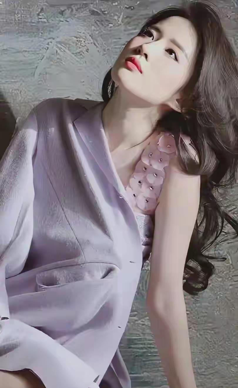 刘亦菲|人到中年的刘亦菲,比十七八岁时候的模样还好看,气质惊人