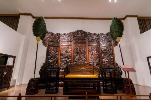 紫檀|高处不胜寒！最贵的二种木材，如今是否真的无人问津？