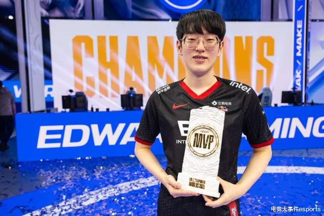 jiejie|韩媒2021年度最佳选手评选开始，五大提名选手公布，争议非常大！