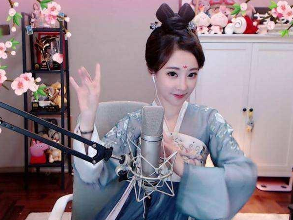 斗鱼|曾红极一时的“斗鱼一姐”,跳槽后成三流主播,视频点赞都不过万