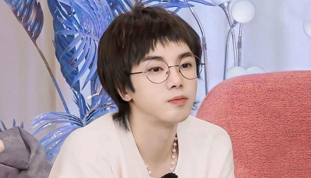 华晨宇|华晨宇私下打压张碧晨？赵丽颖挺身而出，这出戏何时能唱完