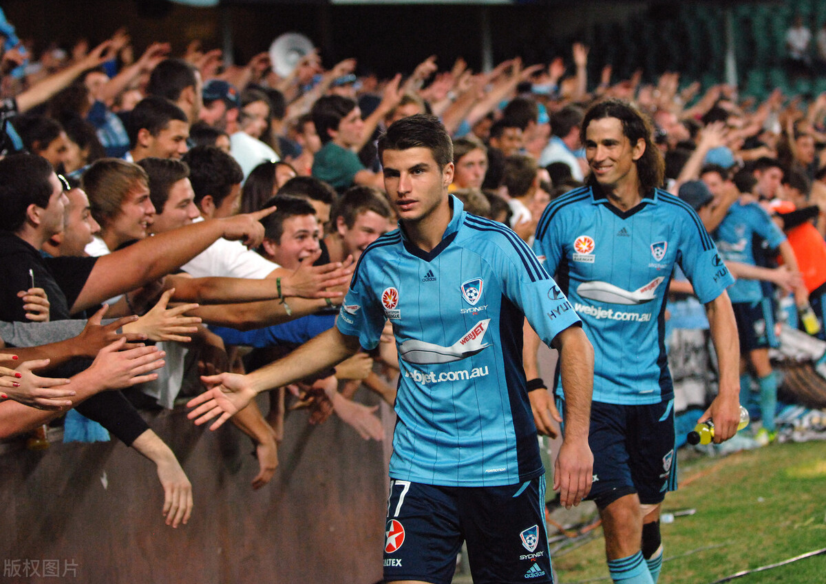 罗纳尔多|周四 澳超日乙 麦克阿瑟FCVS中央海岸水手 SC相模VSFC爱媛