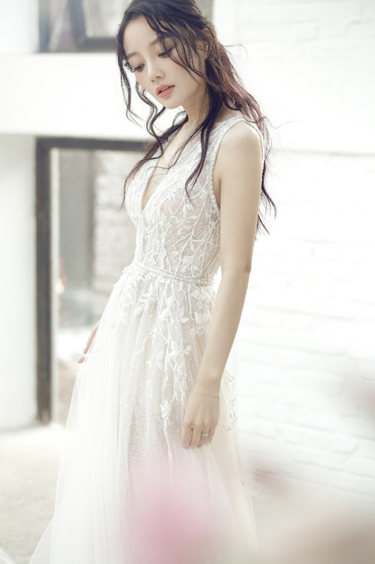 谢娜|李小璐魅力到底有多大？13岁就有帅哥追求，外国黑人天天打电话告白