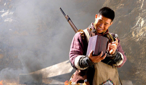 潘长江|辜负吴京力挺，不听潘长江劝阻，投身直播割韭菜终于得到报应