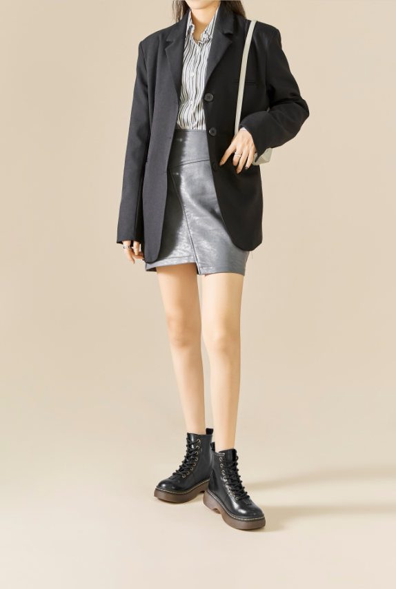 马丁靴|马丁靴的职场穿搭指南，时尚又高级，秋冬这么穿准没错！