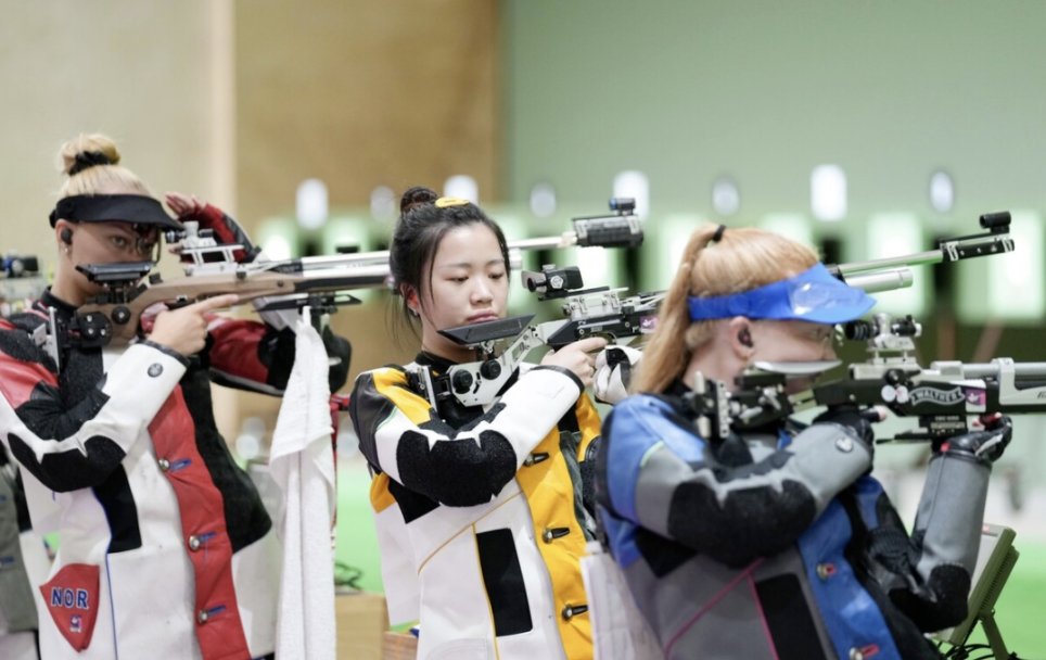 歪妈亲子故事|奥运冠军+清华学霸，天才少女杨倩的背后，有一对不简单的父母