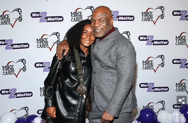 欧美明星|泰森带着13岁女儿参加慈善晚会，这是要招女婿的节奏吗
