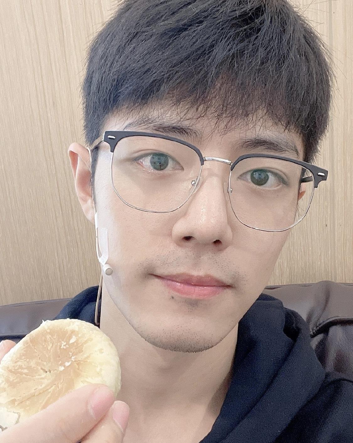 肖战|娱乐圈靠颜值出圈的男艺人竟然长这样？