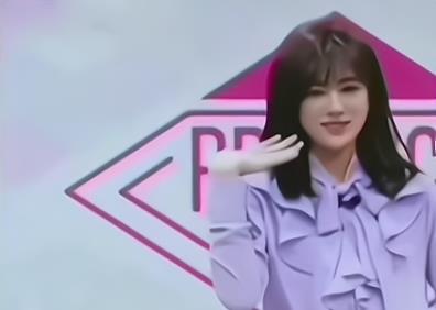 宋亚轩|女团成员神似宋亚轩，笑起来与小宋如出一辙，刘耀文未必能分清