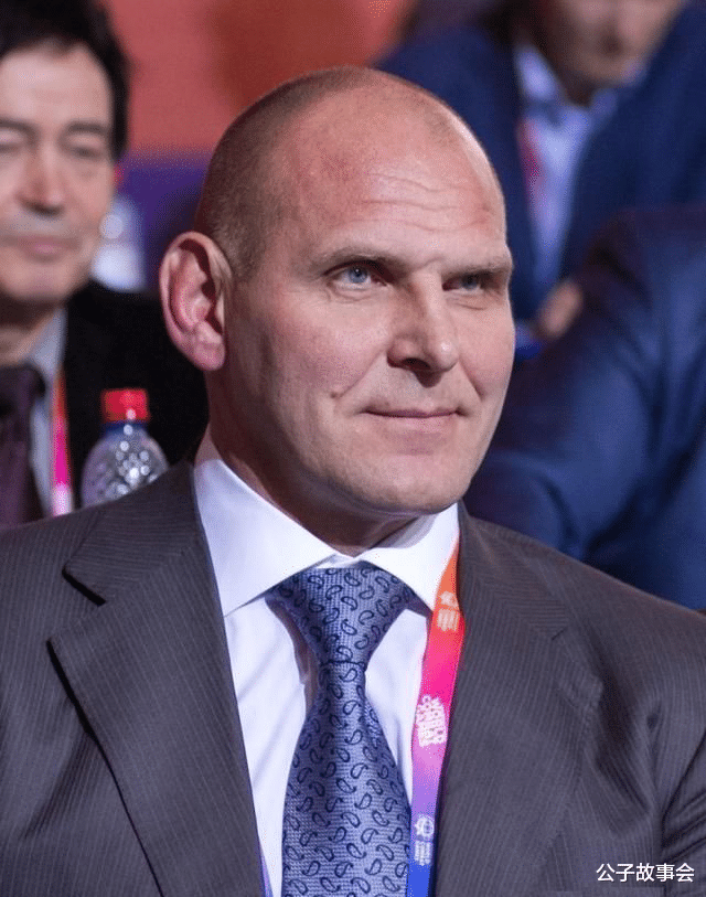 公子故事會 《街霸》游戲的Boss原型，普京也是他粉絲