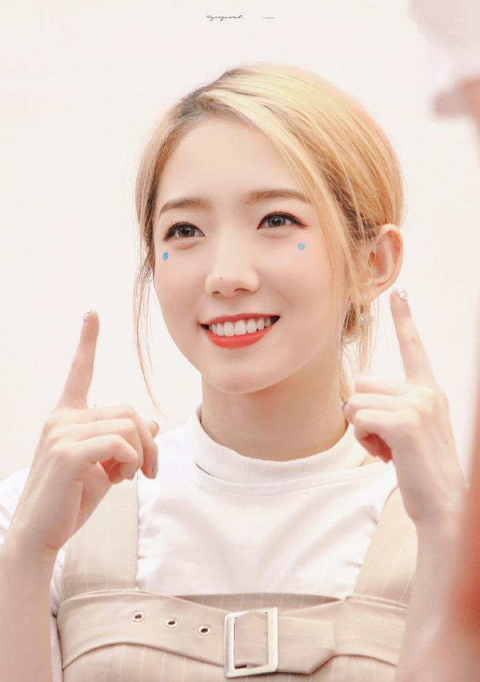 孟美岐|孟美岐《我心飞扬》蓝V认证取消，即使上映也注定无人问津！