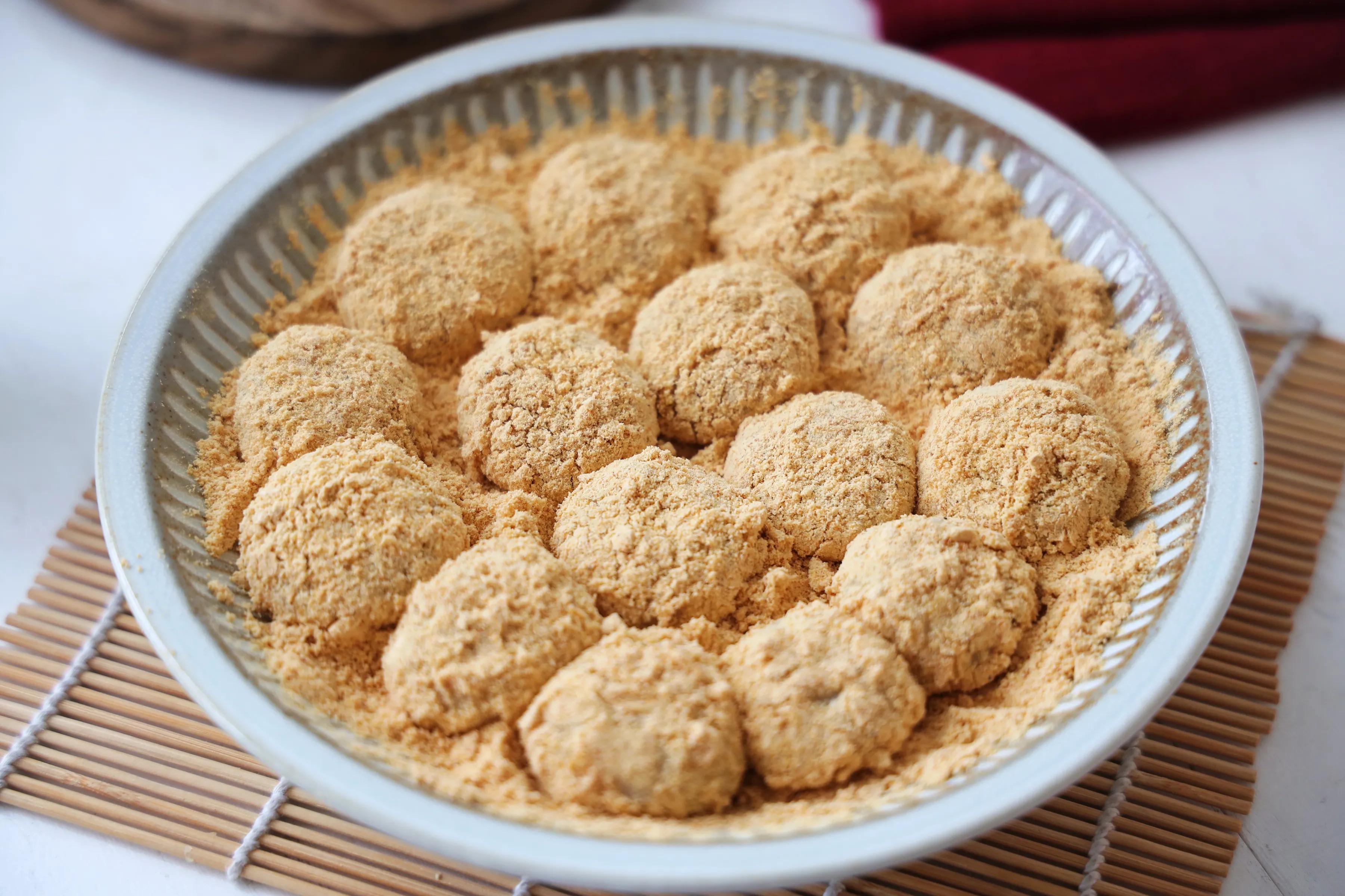 汤圆别直接煮着吃了,多加一步,好吃不甜腻,堪比街边小吃,香!