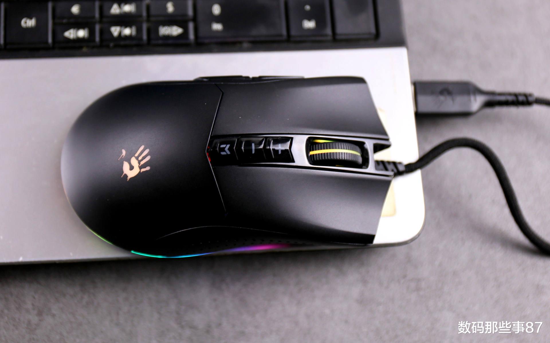 龙芯|老牌电竞厂商制造值得信赖，血手幽灵ES9 Pro评鉴