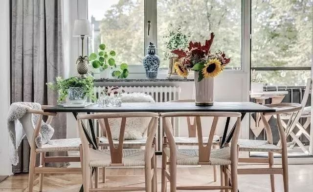 小户型73平，老婆硬在厨房拦中间隔断，立马多一间房！