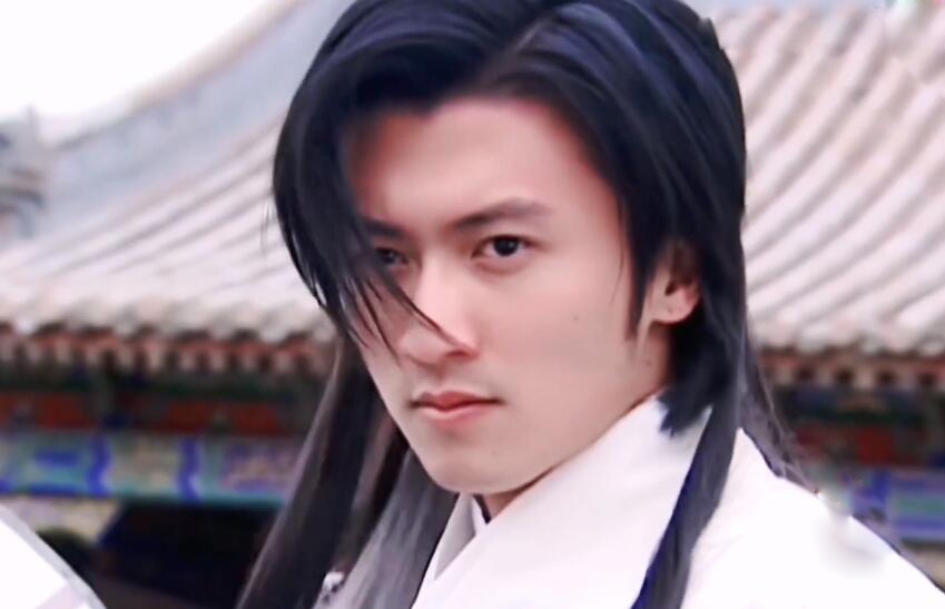 花无缺|10版花无缺颜值对比：谁继承了他爹“第一美男”基因，谁像捡来的