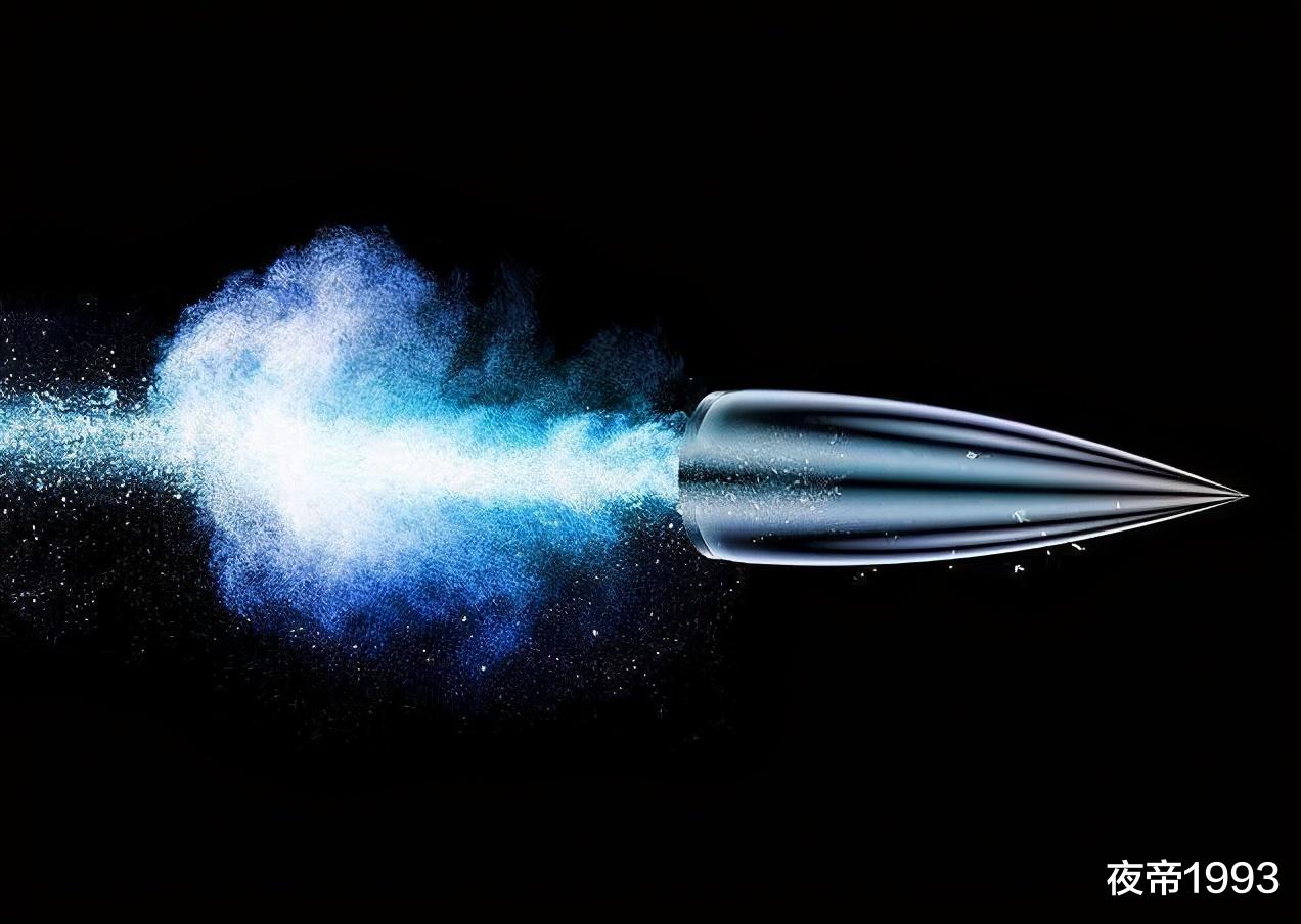 航天员 在外太空开一枪会怎么样,开一炮呢?为什么航天员要带着枪