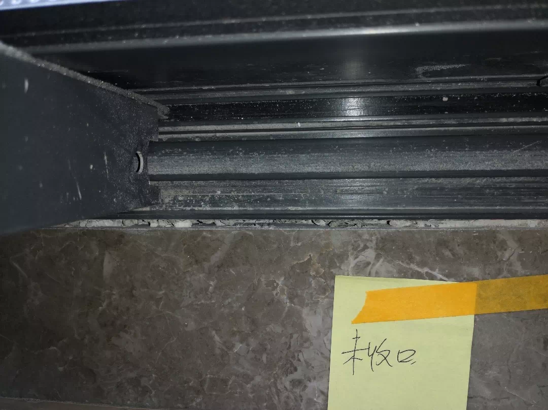 验房时现烧焦味，业主吐槽“反人类”设计