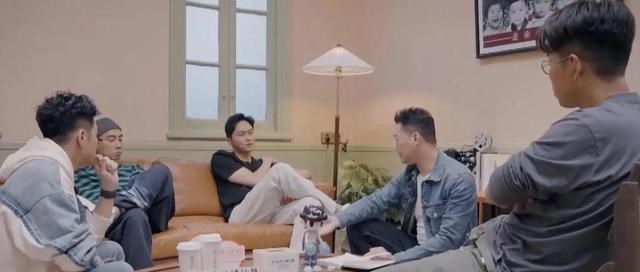 黄贯中|《大湾仔的夜》开播，黄贯中为何没参加？真的是因为不合群吗？