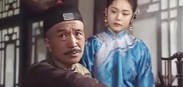 |乾隆赐刘墉跳河自尽，刘墉接旨后回家洗了个澡，后才知其高明之处