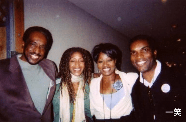 欧美明星|资深女演员朗达·斯塔宾斯·怀特因卵巢癌去世，享年60岁