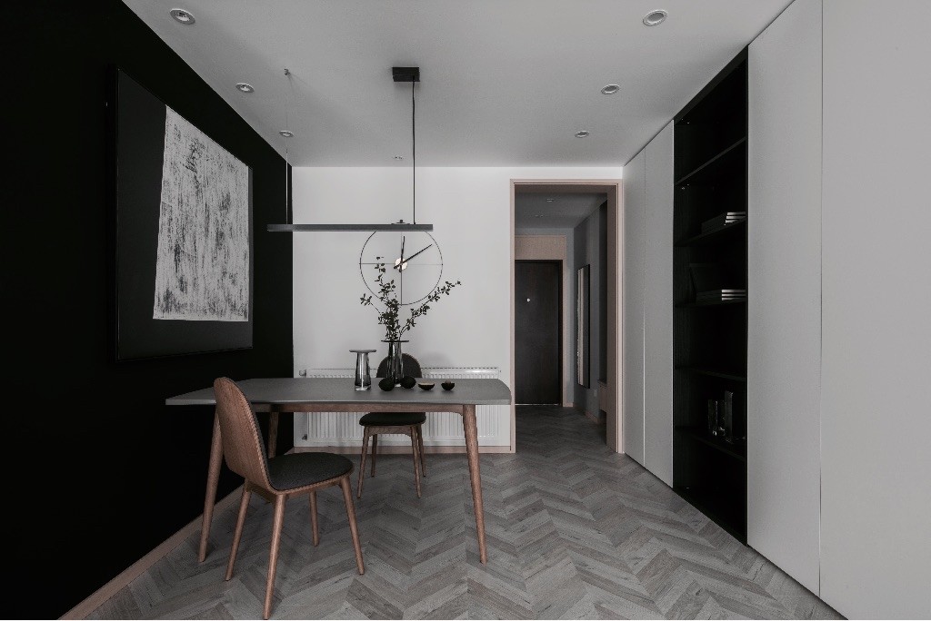 |钟爱原木色设计的女业主，为了孩子搬到新家，全屋温馨不失简约