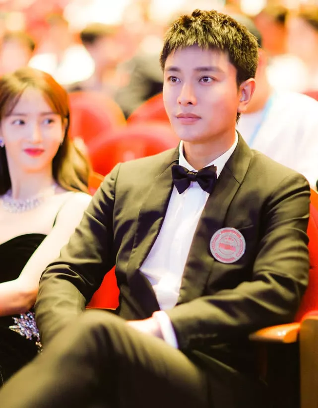 金晨|“金晨、王子异官宣了？！”