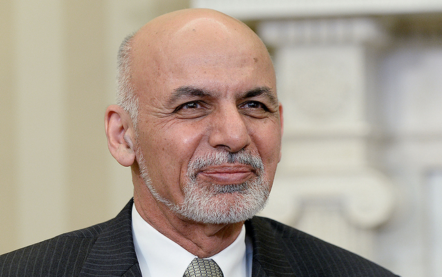 小朱聊育儿|28架飞机黑压压逼近边境！俄军飞行员果断升空：一举迫降所有战机